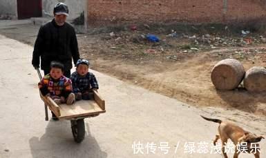 子女们|帮子女带娃的老人,需守住三条底线,否则容易出力不讨好