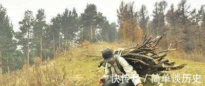 下联|农夫说出了一个上联 “早上烧草做早饭”, 看似简单却难度极!