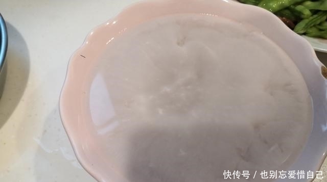 广州一家四口的午餐,4菜1汤,家常味道吃得香,晒图都夸孝顺贴心