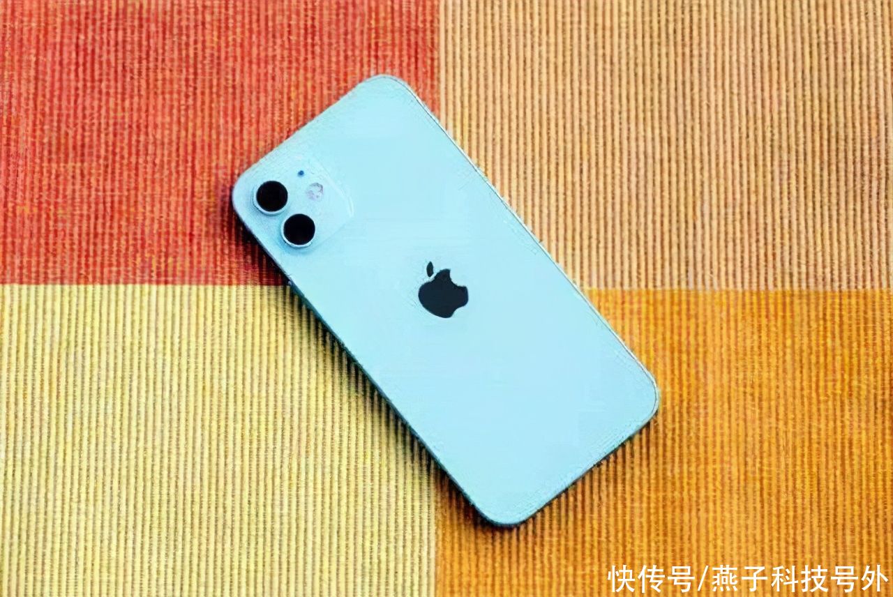 续航|iPhone 12 mini可以买吗？屏幕太小，电池续航差？