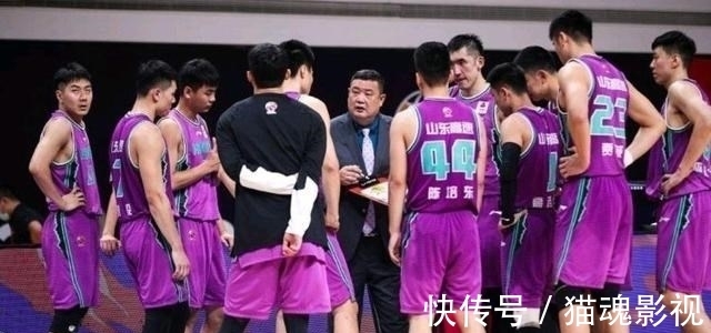 周琦|CBA速遞:廣東引進(jìn)NBA現(xiàn)役后衛(wèi) 周琦球衣遭哄搶 山東更換隊(duì)名隊(duì)標(biāo)