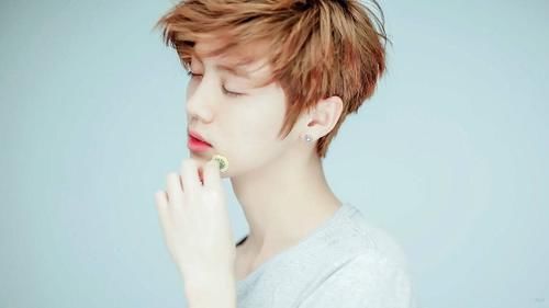 青春有你|选秀导师人气排行：R1SE周震南第7，鹿晗第2，第一不愧是顶流