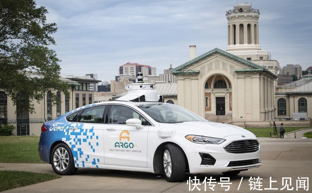 出租车|沃尔玛与福特合作,将在美国部分地区推出机器人送货服务