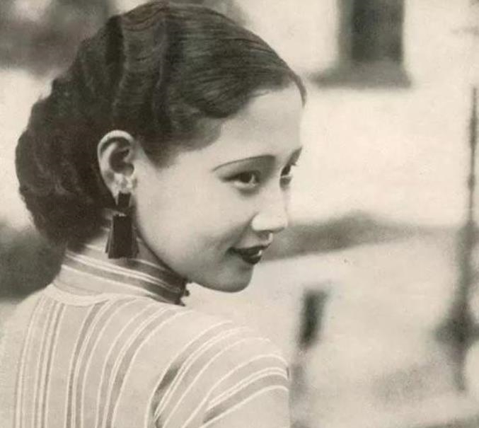 抗日|军统最美女特务，原本是电影明星出身，为抗日委身敌营刺探情报