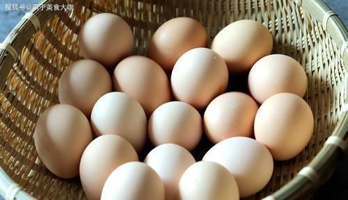 本草纲目|营养专家提醒：鸡蛋营养价值高，吃完后别碰4种食物，或危及性命