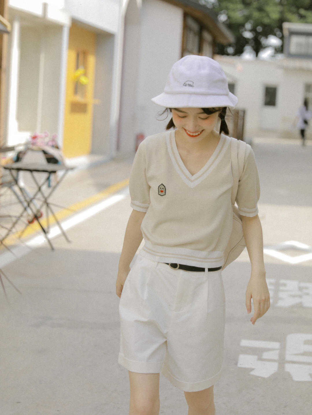 上衣 “短上衣”这样穿才叫好看,搭配半身裙减龄又俏皮,日常实用