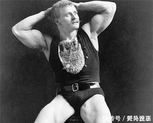 职业运动员|挪威男子吃生牛肉健身10年,如今被兽化,体型夸张却抱得美人归