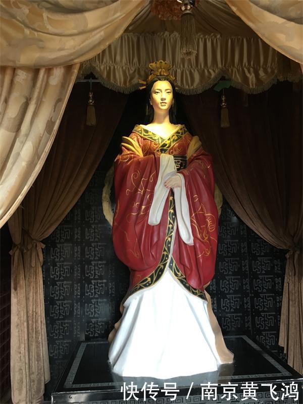 建筑风格|这是我见过最美的讲解员服饰,还有更美的吗?