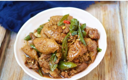 豆腐最下饭的做法,每一块都吸饱了汤汁,端上桌都抢着吃