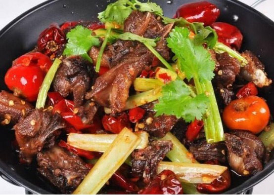 几道鲜香入味的下饭菜,口齿留香,简单快捷,看着就有食欲