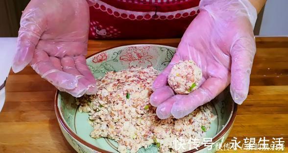 狮子头|豆腐丸子好吃而不腻，掌握做法不用到外面买，营养还健康