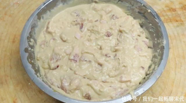 五花肉|炸酥肉用淀粉还是面粉,很多人不懂,诀窍告诉你,外酥里嫩不回软