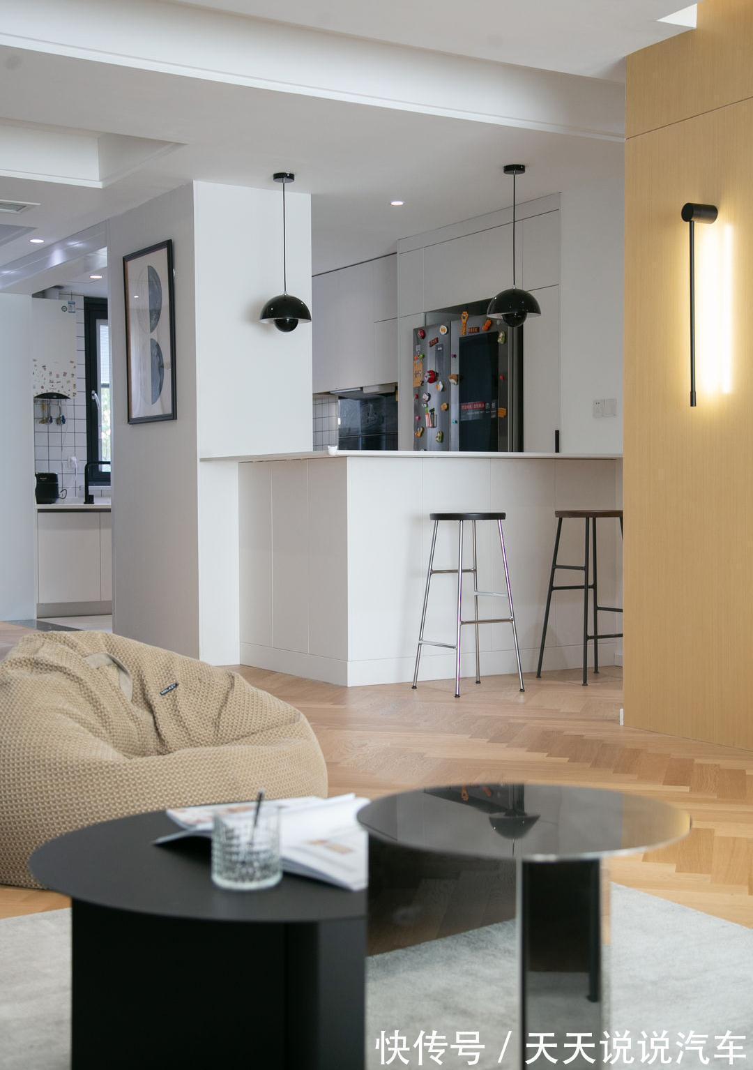 夫妻|90后夫妻的简约生活,室内温馨干净,轻松舒适,一个家该有的样子