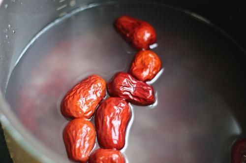 紫米|它是“补血米”,经常和红枣一起熬粥喝,能补气养血,贫血要多喝