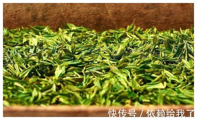 红豆薏米粥|它是口臭的“天敌”,抓3粒泡水喝,助你口气清新,便秘也减轻了