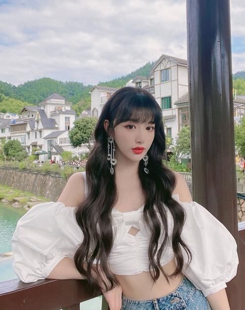 徐梦洁|蜜蜂少女队出了孔雪儿、徐梦洁等著名女团成员,也都很有实力,是个宝藏组合