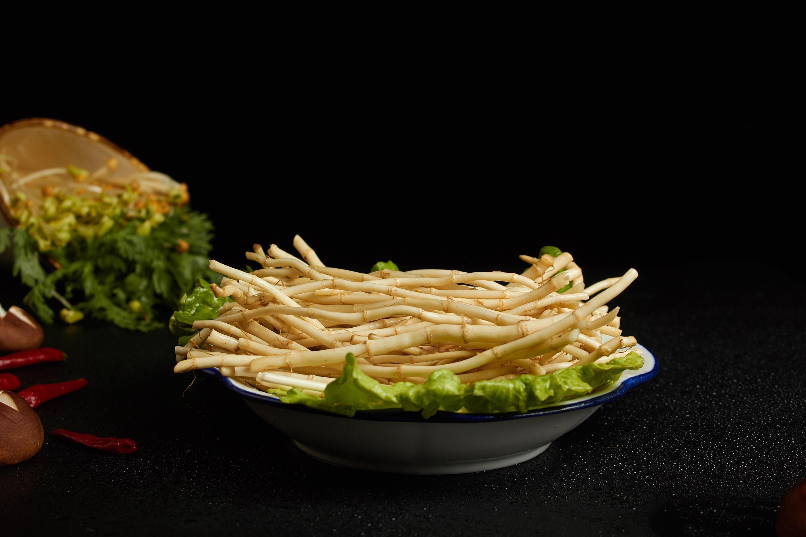 清热解毒|鱼腥草是“害人草”吗?吃鱼腥草对身体是好还是坏?看完你就懂了