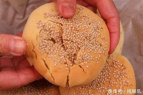 面粉这样做太好吃了,简单一做,天天都吃不腻,比油条还好吃