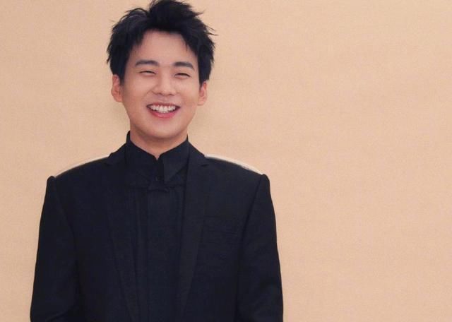 郭麒麟官宣回歸跑男，他的貢獻太重要了，沒了他少了一半樂趣