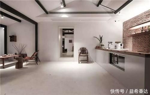 污垢|白墙脏了不要用水刷,用不值钱的东西擦一擦,轻松去除不伤墙