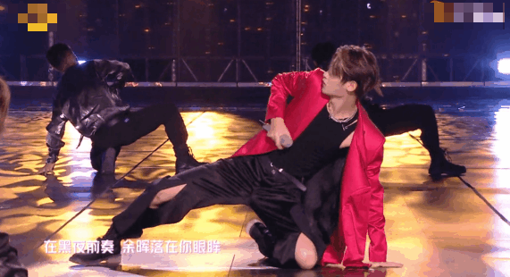 晚会|817晚会油腻腻，张萌如白馒头，晓明竟伤害力最小，娜扎真别主持