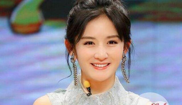 工资|相对于娱乐明星的高片酬,主持人这样的工资,你觉得值得吗?