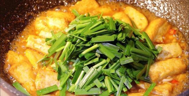 简单|豆腐里打2个鸡蛋,简单一炒,老公孩子最喜欢,每次上桌都吃光光