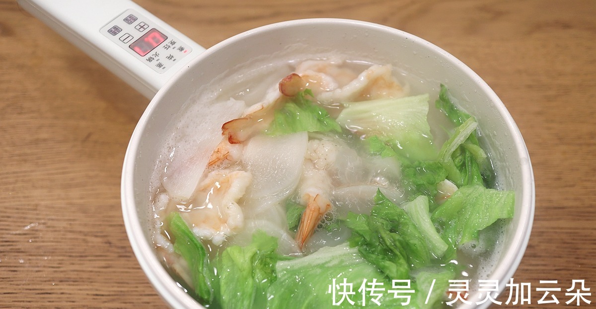 虾饼|立秋多喝这锅萝卜汤，清鲜甜美开胃顺气，搭配多种食材美得很！