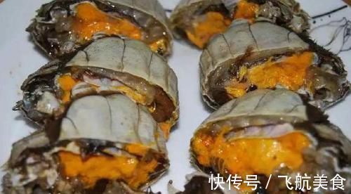 螃蟹直接上锅蒸就毁了,渔民教你一招,不流黄也不掉腿,特鲜