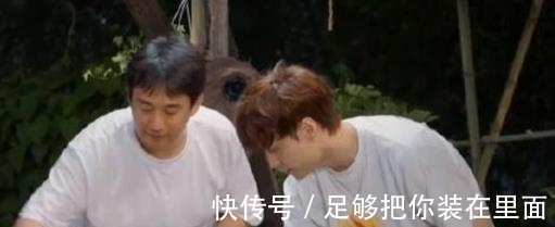 筷子|张艺兴用筷子的另一头夹面引争议，网友：他的修养刻在骨子里