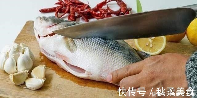 料酒|做清蒸鱼时，把料酒换成这味料，肉嫩无腥味，鲜上加鲜味道好