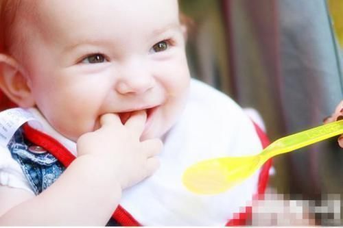 谨记|宝宝3岁前,谨记“不吃两饭、不睡三觉”,才能脾胃好少生病