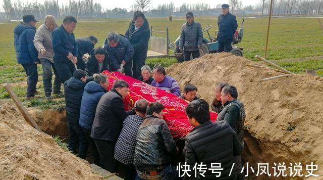 祭拜#“雨打坟，出贵人；雨打棺，财人疏”，别不信，是有讲究的！