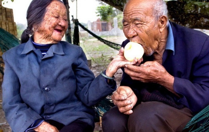 长寿|100岁老人“长寿”的秘诀,晚上从不吃3种东西,威胁健康统统走开
