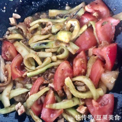 肉末炒香|家常菜这么多，懒人版茄子焖面一定不可错过
