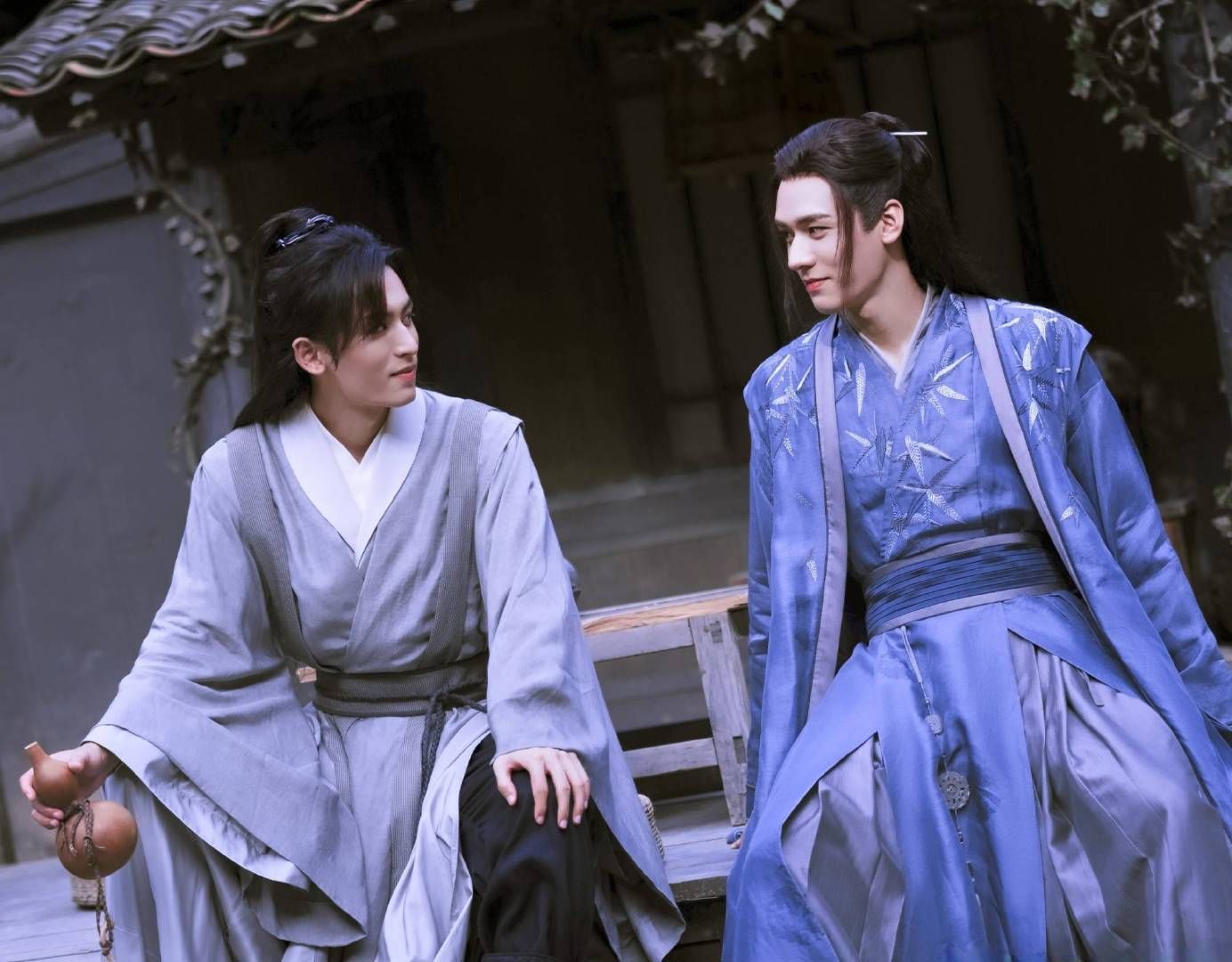 《山河令》CP超话“浪浪钉”排名第一后，肖战王一博三家CP再聚首