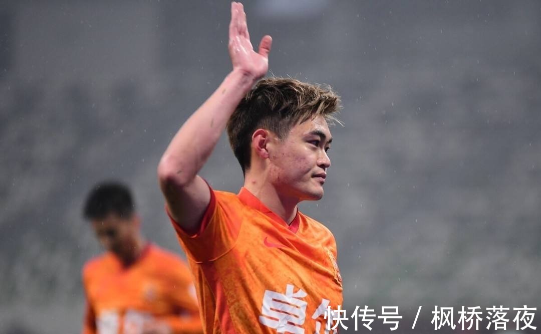 中国足球|连续2年遭重创!前国足锋线未来或又被解约,想找回巅峰太难了!