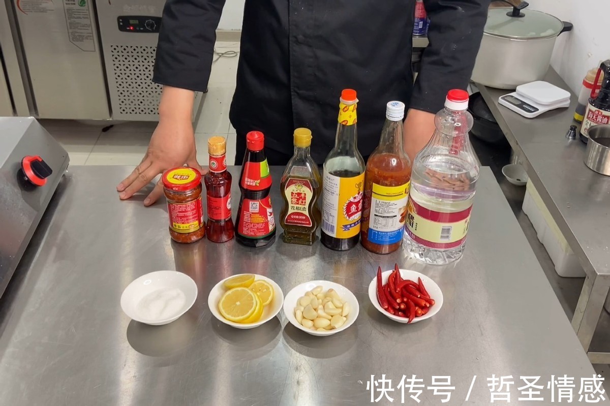 红油|泰式柠檬去骨鸡爪的简单做法,30元的成本,做出两百元的美食