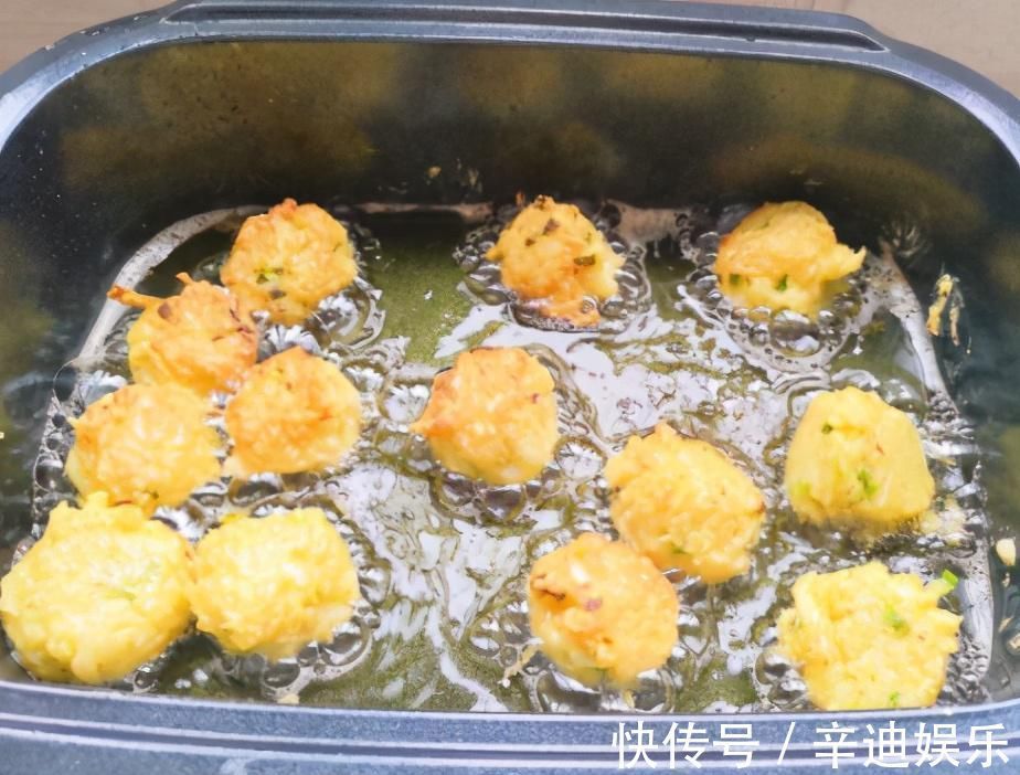 萝卜|炸萝卜丸子，老一辈人经常用的方法，丸子不吸油，酥脆鲜香软韧