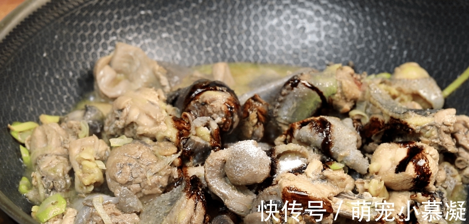 焯水|炖鸡肉时，切记别直接焯水，教你正确做法，鸡肉鲜香嫩滑不腥不柴