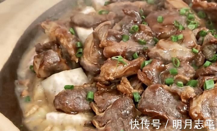 冬天,要多吃此肉,比牛羊肉好吃,鲜嫩又营养,做一锅太香了