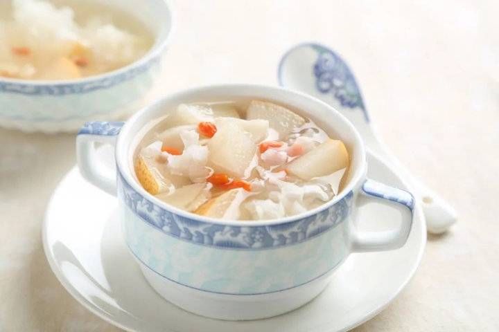 百科|生活百科|儿童夏季感冒,暑湿暑热大不同