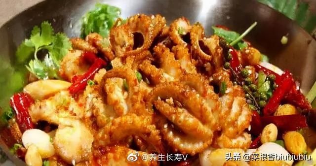 猪肉炒秋葵、干锅八爪鱼、山药炖鸭、肉片汤、剁椒蒸排骨土豆