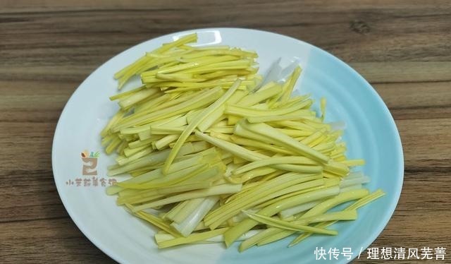  它是天然的“杀菌剂”，冬天要多吃，做成热汤面，美味营养好消化