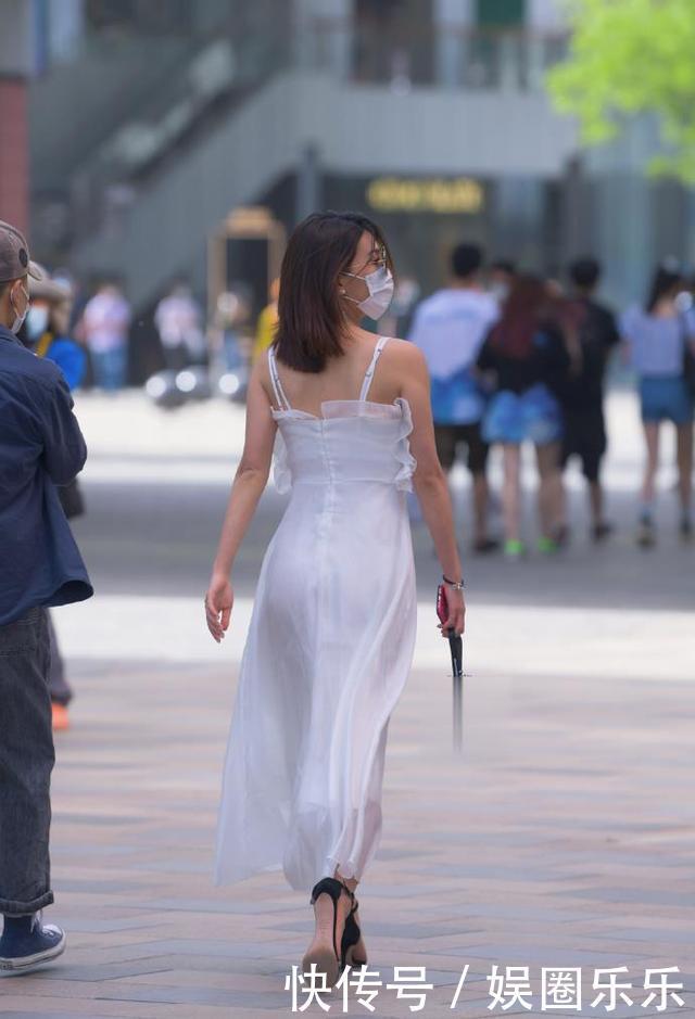 搭配|美女连衣裙搭配“西装”,穿出不一样的贵妇气质