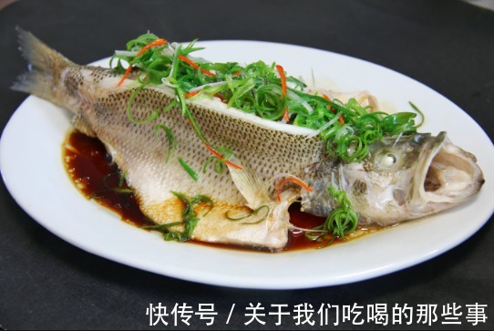 味极鲜酱油|无论鱼肉怎么做，别用盐和料酒，教你一招，鱼肉鲜嫩美味，没腥味