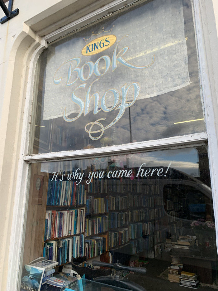 在苏格兰高地开书店的“洪七公”|欧洲访书之三 | 二手