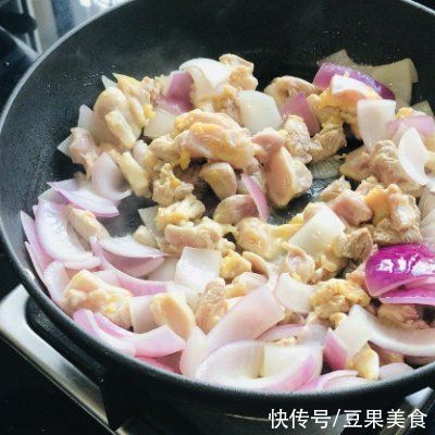 吃光|今天我吃光5碗饭的秘诀是咖喱饭...