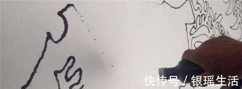 书法$农民苦练46年字,发明空心书法卖10万,靠一手好字送儿子出国留学