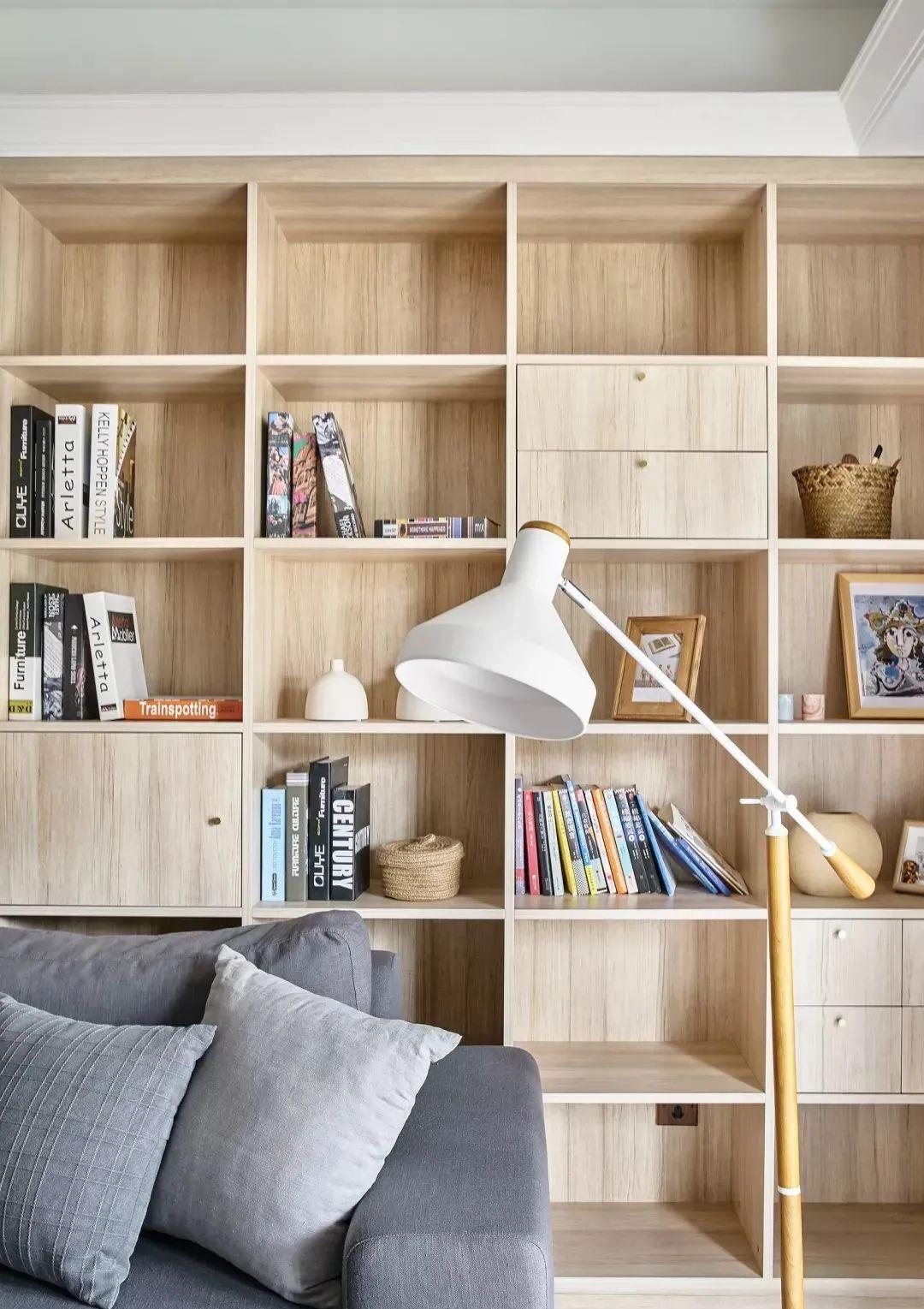 小户型|87㎡现代简约家居，一整面沙发墙做书柜，真心漂亮又实用！